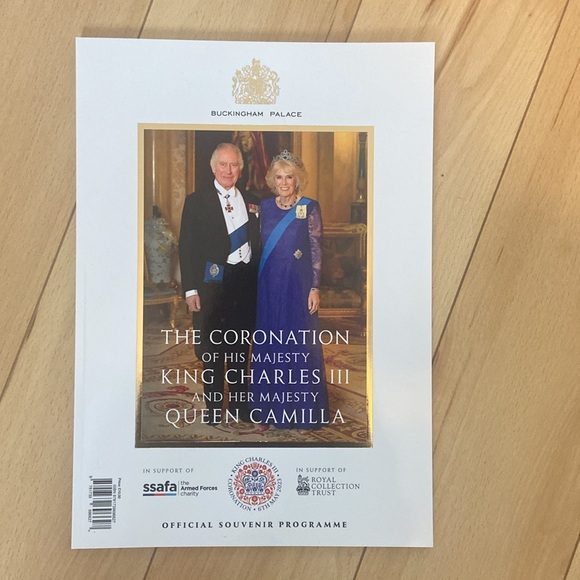 King Charles Coronation Officiall Souvenir Programme - Picture 2 of 5